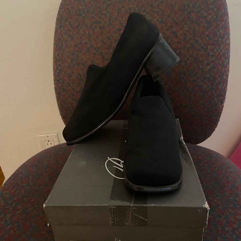 Baciye black suede comfort block heel round toe orthopedic shoes, size 8 preppy